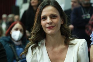 «Μπορούμε, επειδή οφείλουμε»